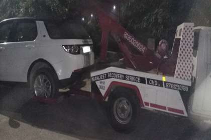 Manjeet Towing Services, Car Towing Services In Kharar, Top Car Towing Services In Kharar, 24 Hour Car Towing Services In Kharar, Car Towing Service near me, Car Tow Van near me 